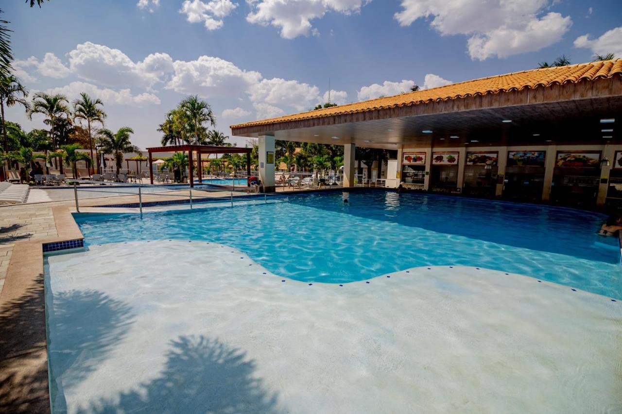 Diroma Resort Com Um Dia No Acqua Park Caldas Novas Kültér fotó