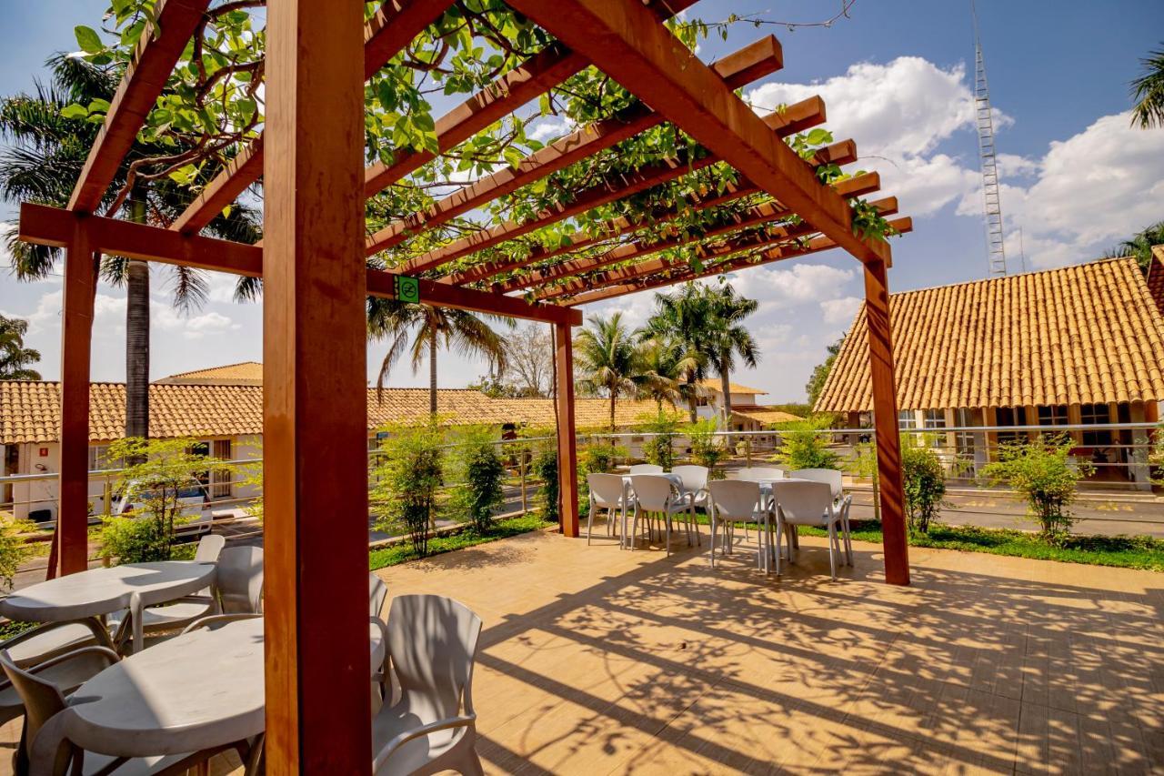 Diroma Resort Com Um Dia No Acqua Park Caldas Novas Kültér fotó