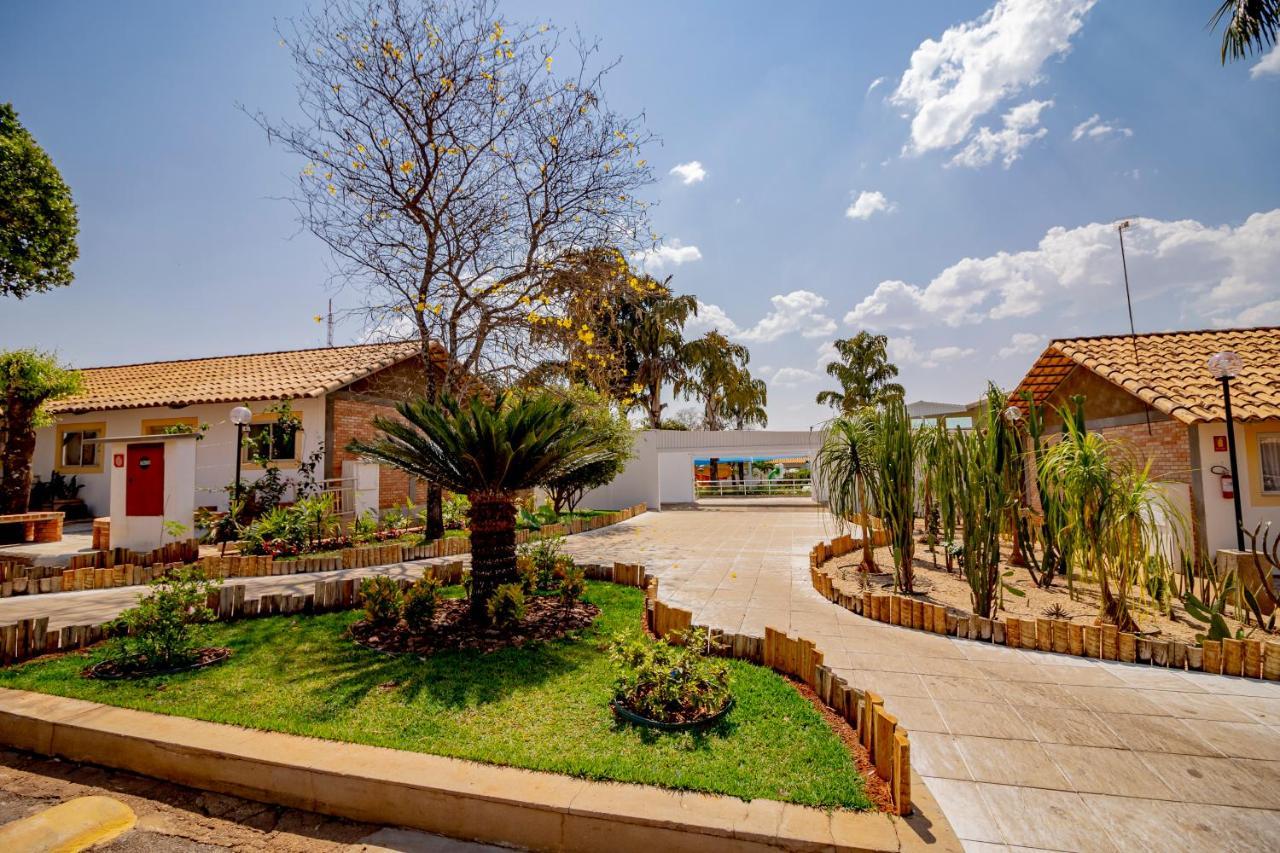 Diroma Resort Com Um Dia No Acqua Park Caldas Novas Kültér fotó