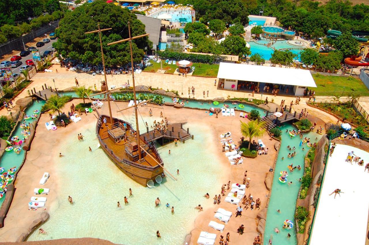 Diroma Resort Com Um Dia No Acqua Park Caldas Novas Kültér fotó
