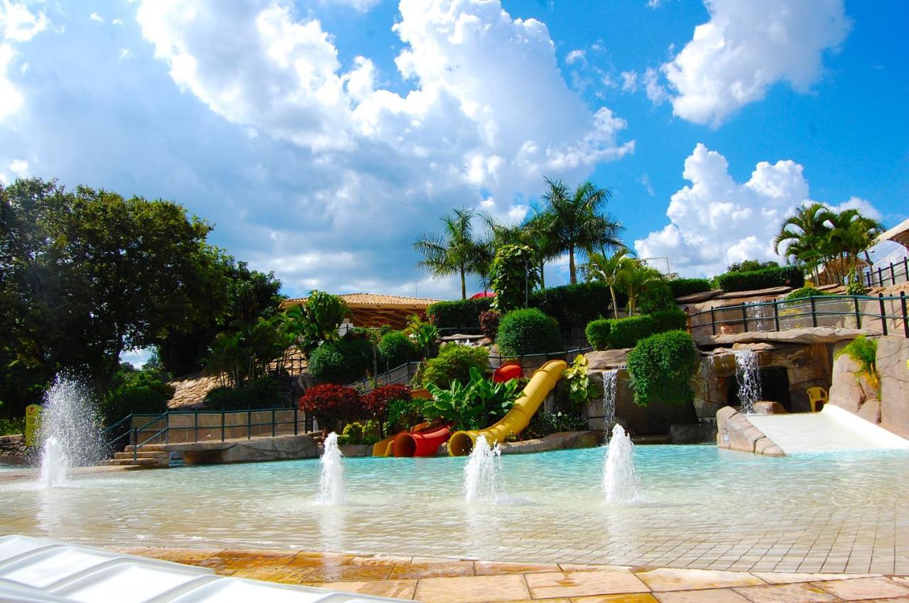 Diroma Resort Com Um Dia No Acqua Park Caldas Novas Kültér fotó