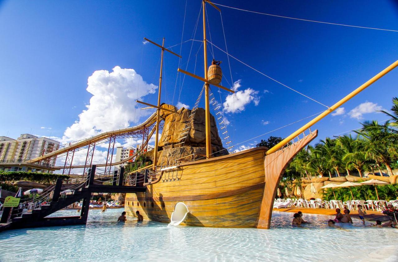 Diroma Resort Com Um Dia No Acqua Park Caldas Novas Kültér fotó